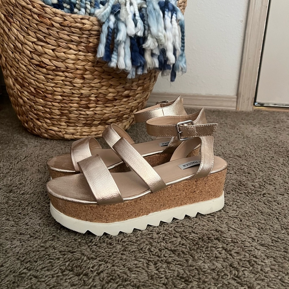 Steve Madden Kirsten Rose Gold Platform Sandals